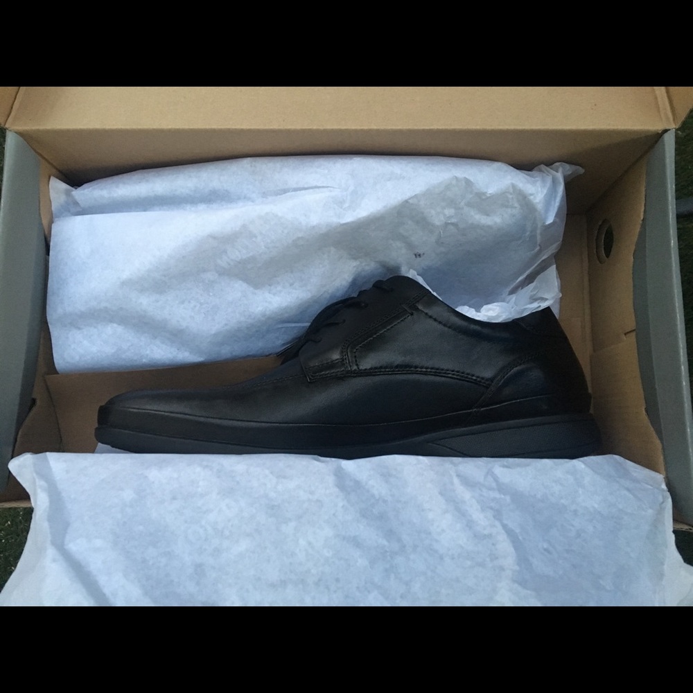 New  Kenneth Cole - Bunch 2 Do - Oxford